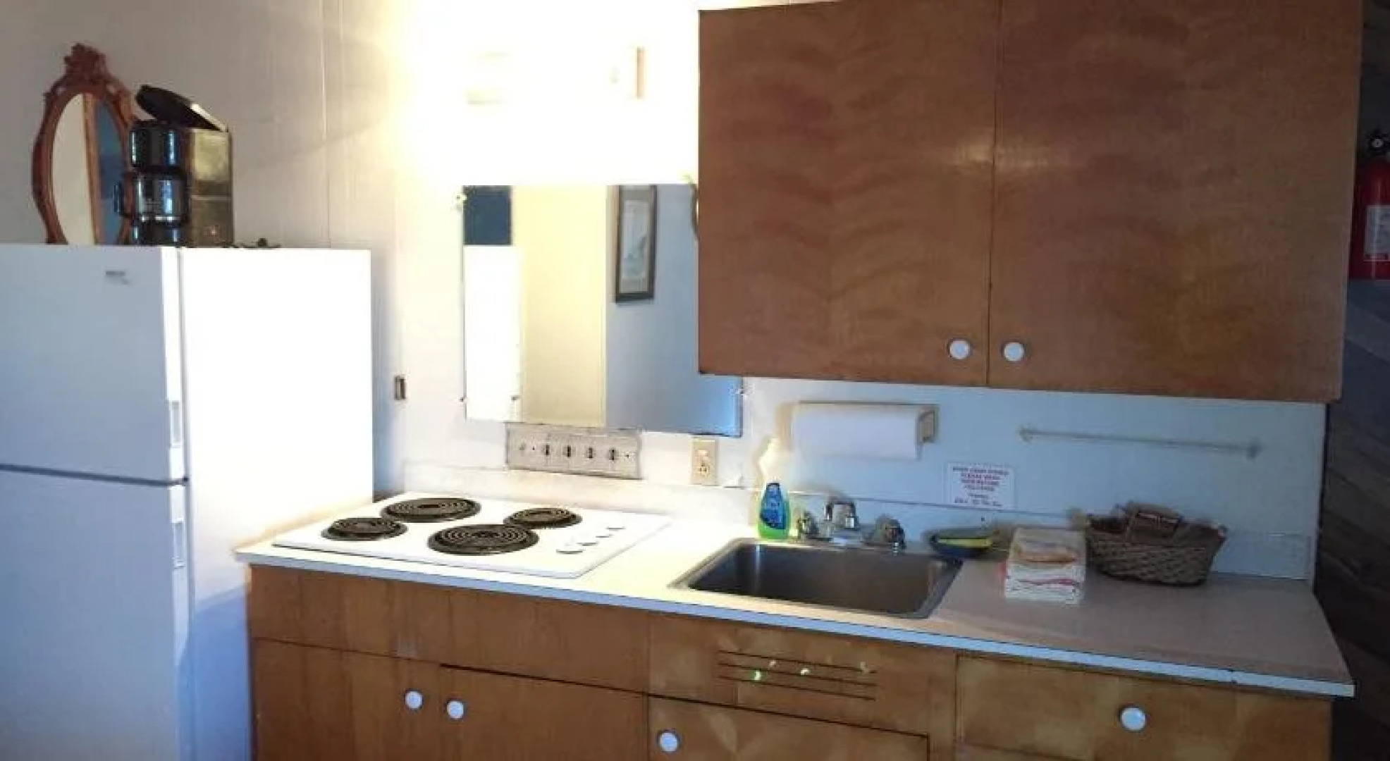 Chris by the Sea Motel