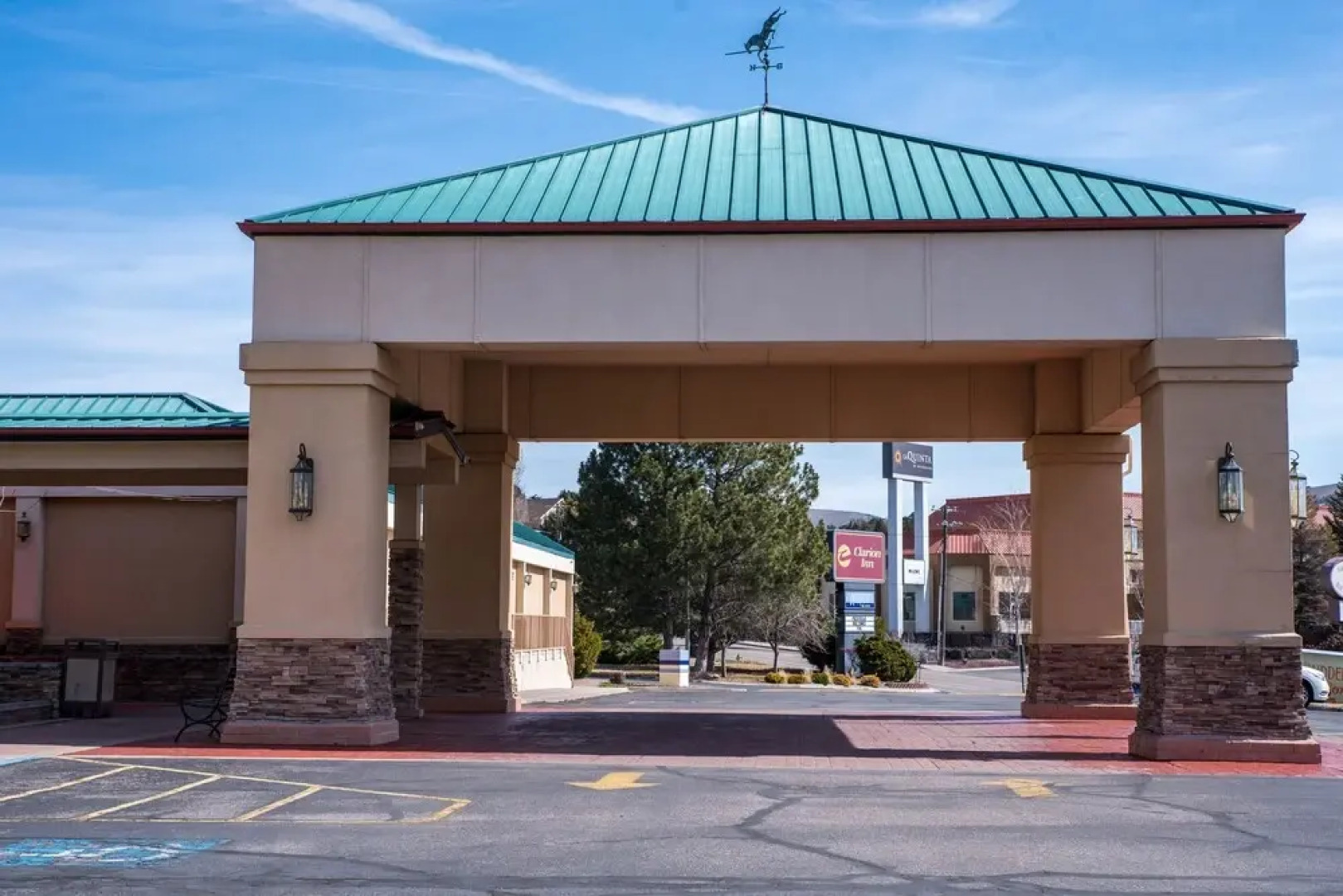 Grand Idaho Inn & Suites