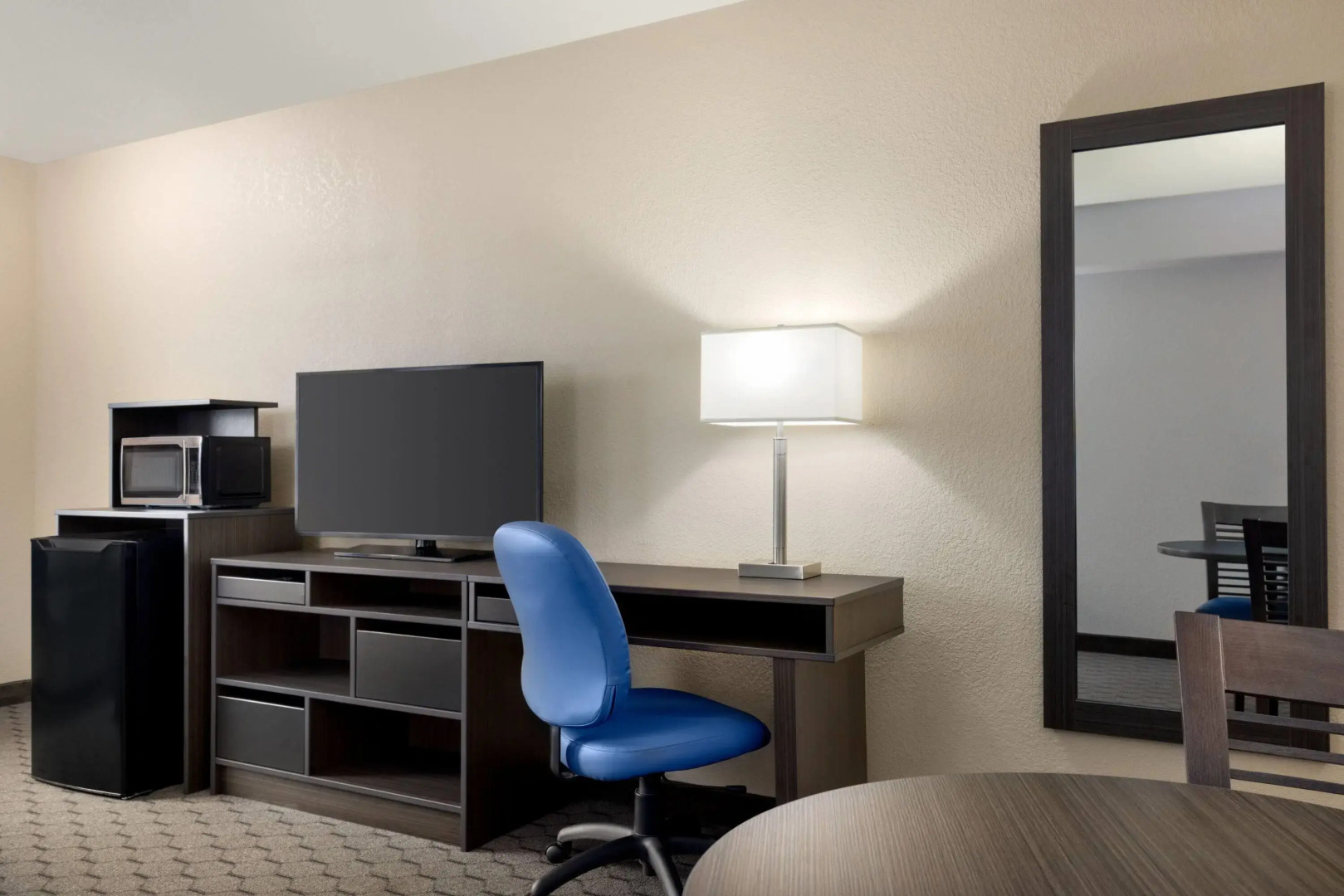 Super 8 by Wyndham Swan River MB