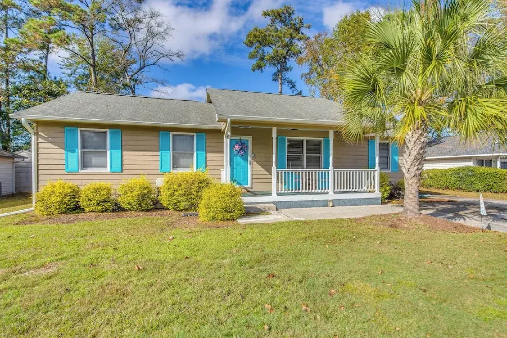 3 Mi to Ocean: Home w/ Deck in Little River!