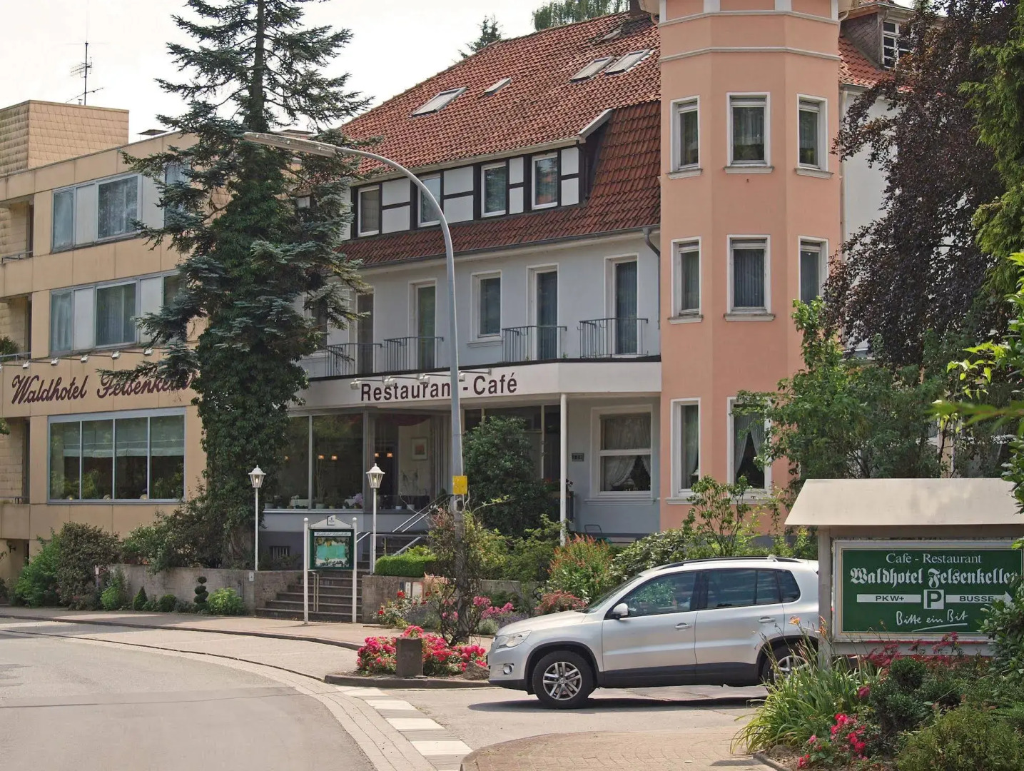 Waldhotel Felsenkeller