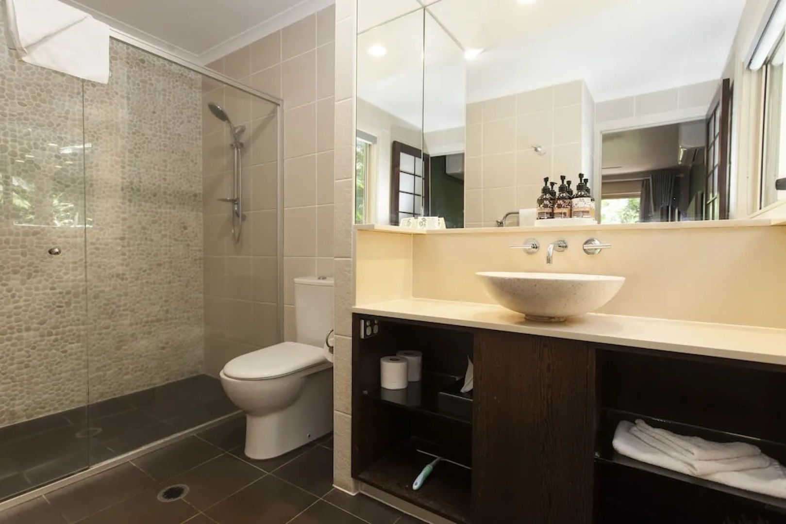 Songbirds Rainforest Retreat