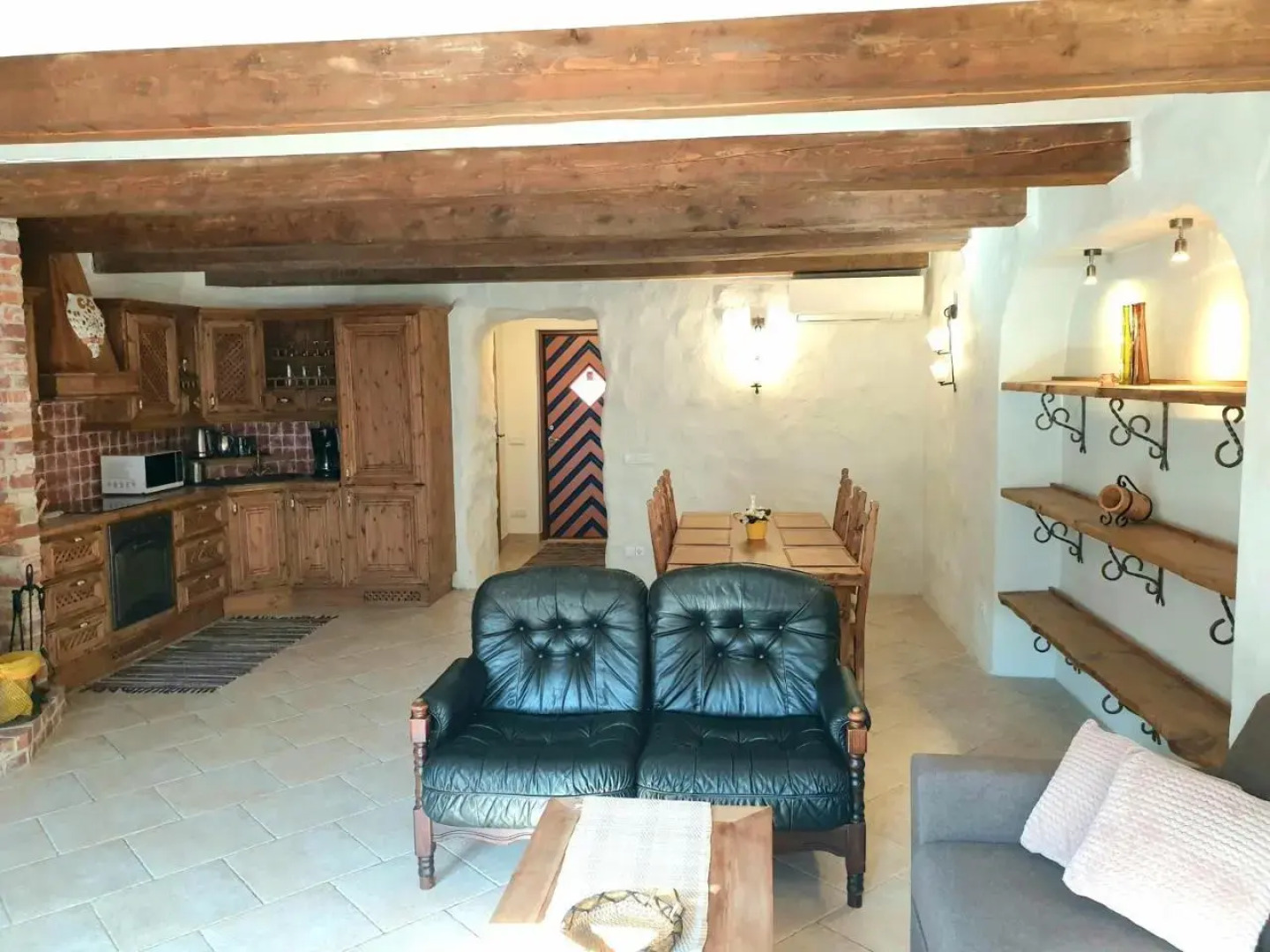 Deluxe Apartments in the City Center with Balcony