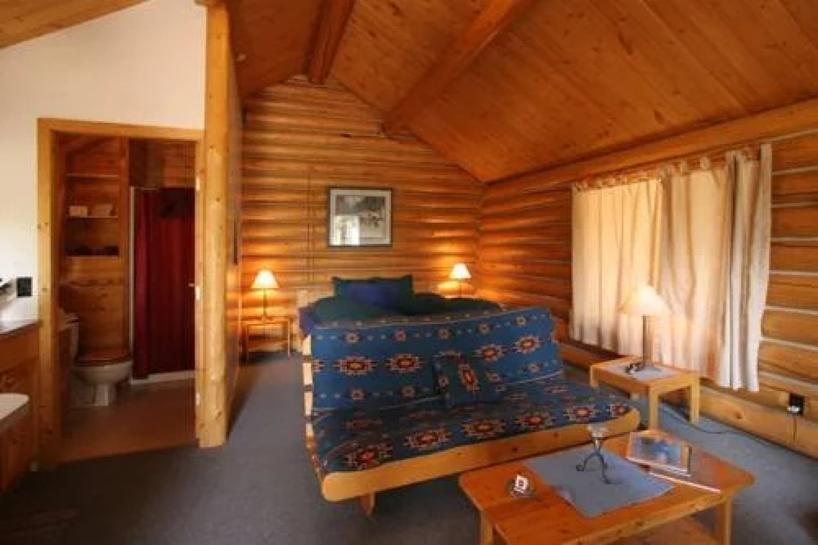 Ten-ee-ah Lodge & Campground