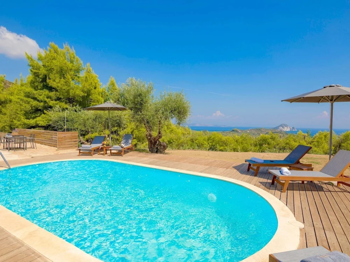 Modern Villa in Volimes with Pool And Parking