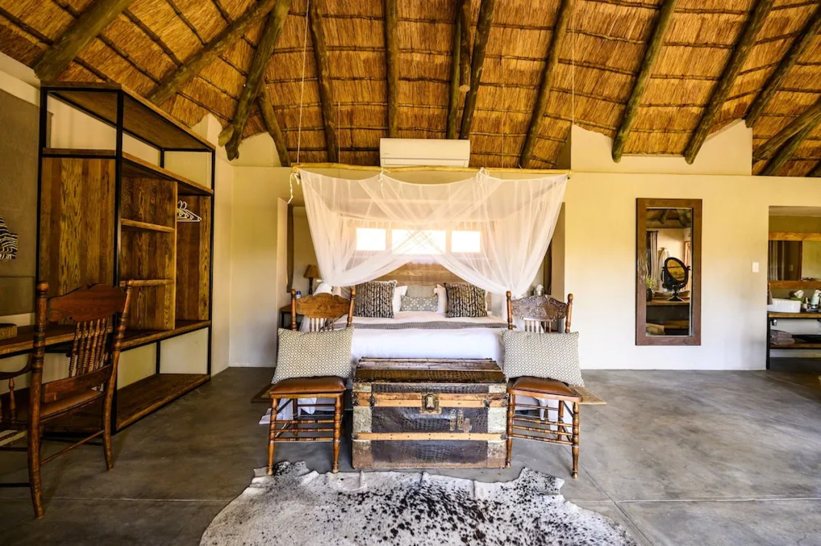 Toro River Lodges Big 5 Exclusive Safari