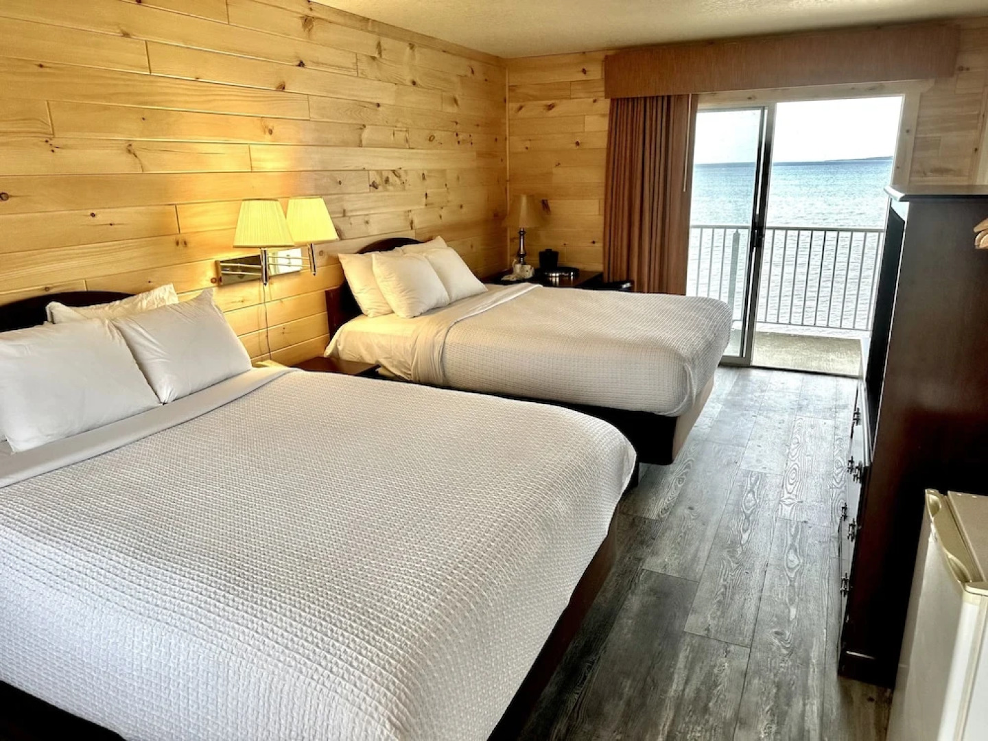 Bridgeview Motel