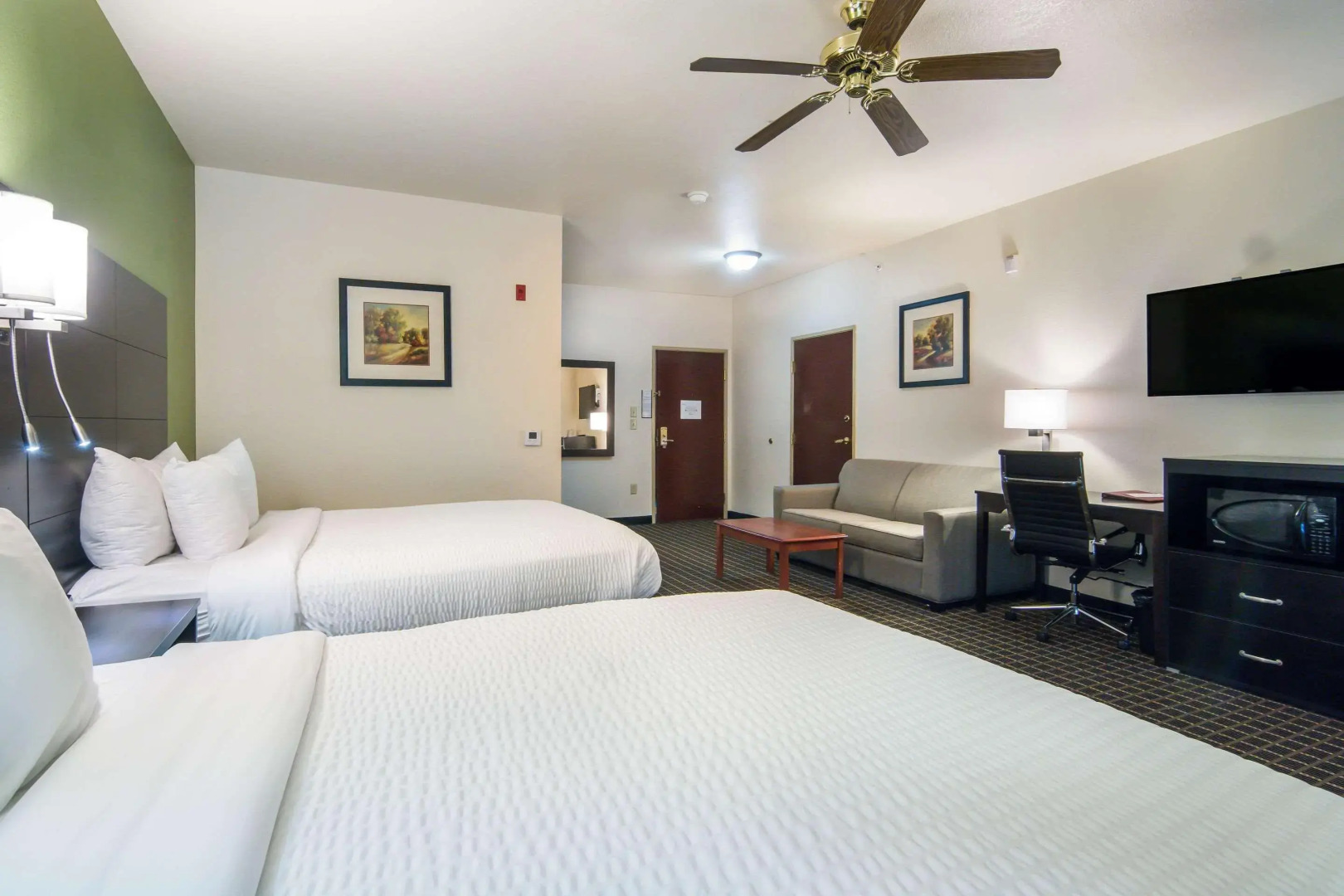 Clarion Inn & Suites Weatherford South
