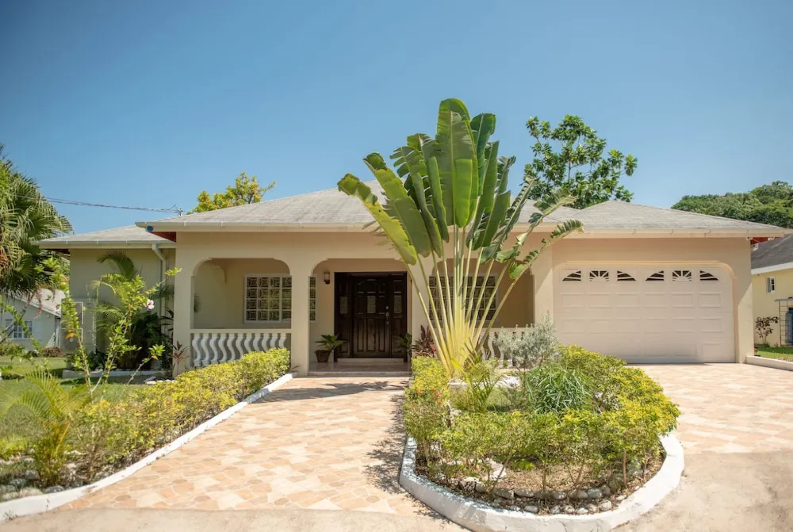 Tropical Escape Villa - 3 Bedroom