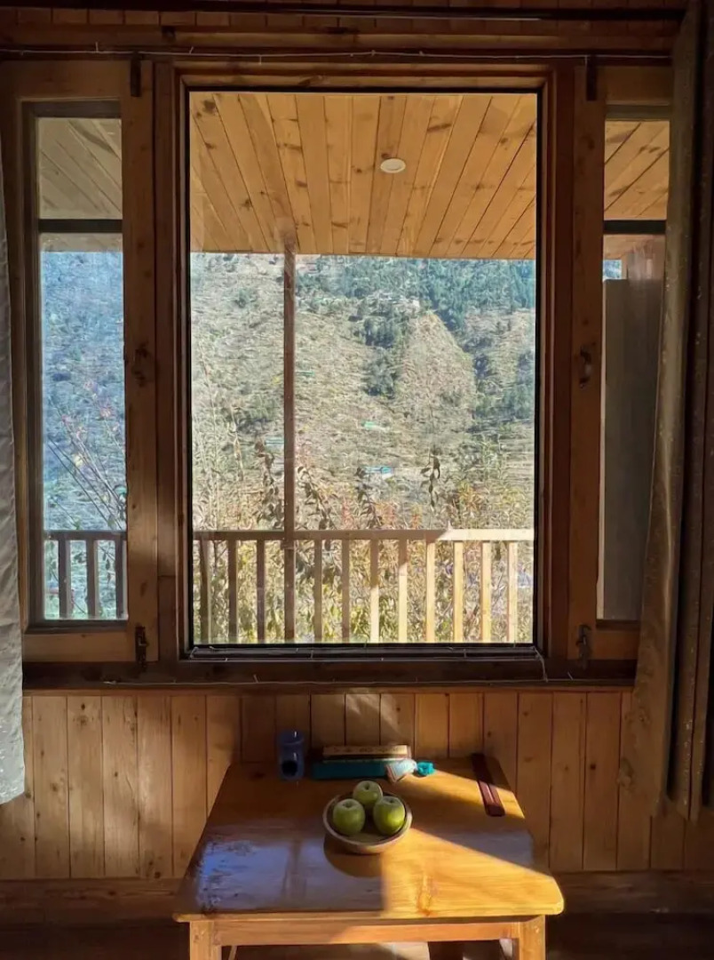 Kefi Bakehouse & Stays Tirthan