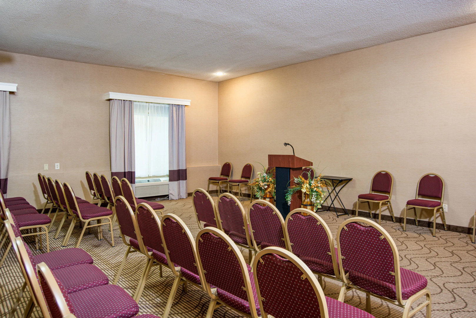 Hamden Hotel and Suites – Hamden New Haven