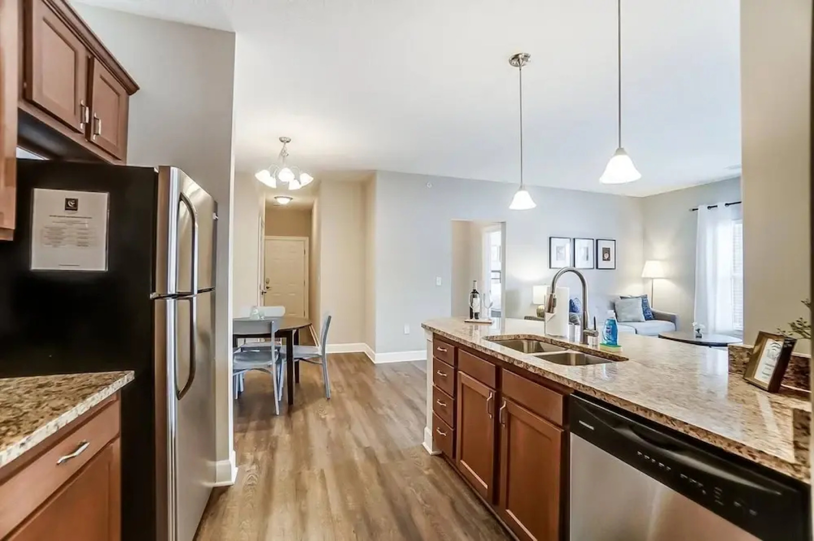 Walkable Pet-friendly 2BR 2BA On 1st Floor