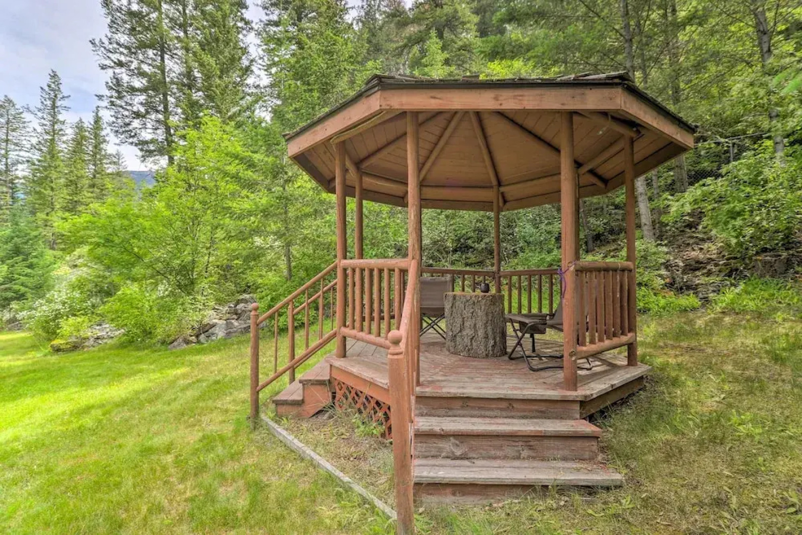 Columbia Falls Home: 14 Mi to Glacier Natl Park!