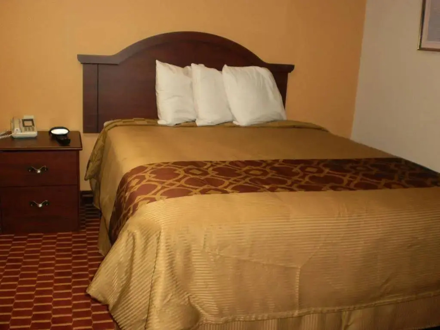 Split Mountain Motel