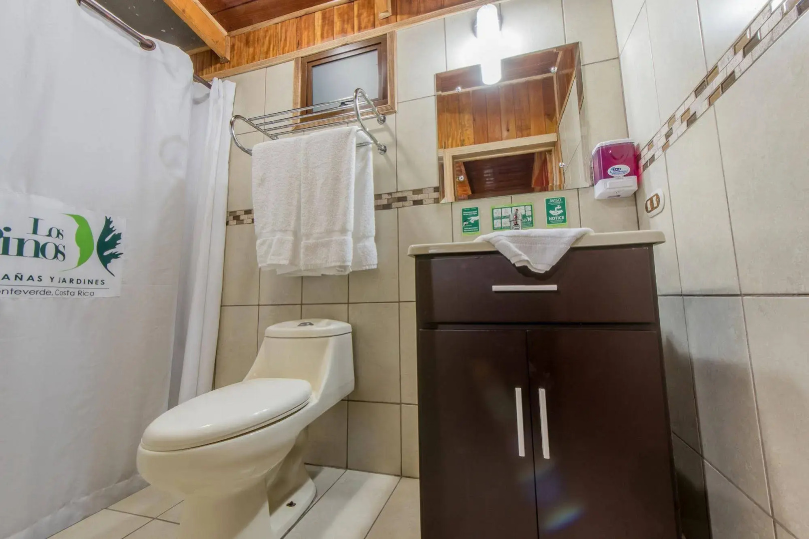 Los Pinos Cabanas y Jardines