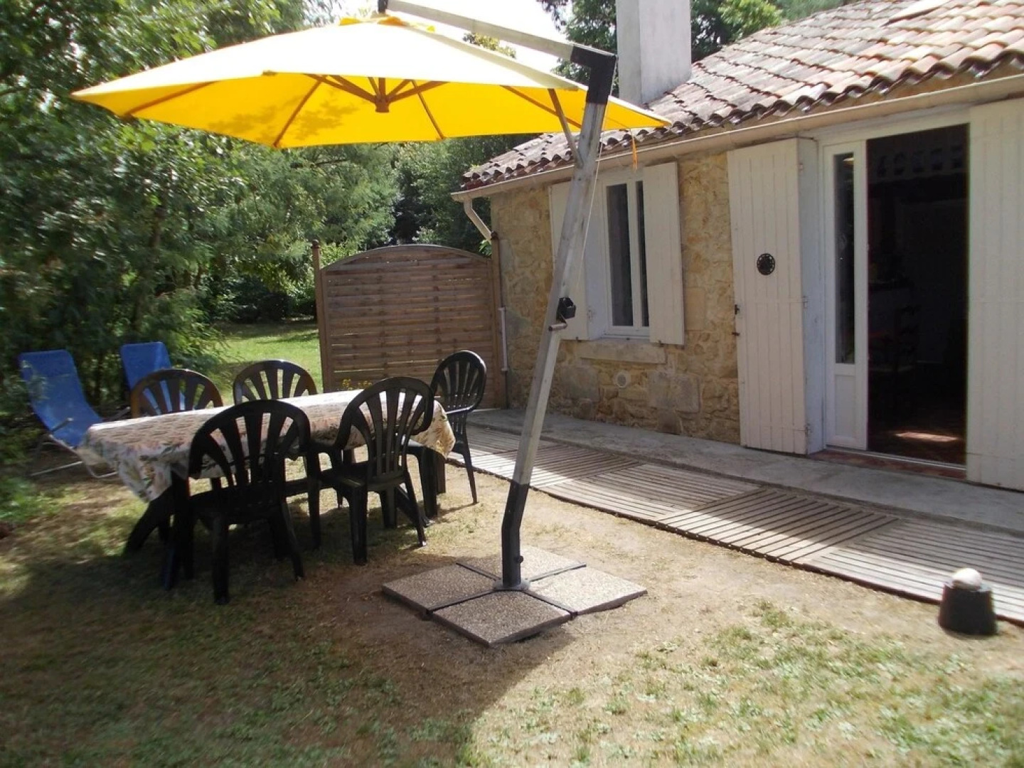 House With one Bedroom in Saint-germain-d'esteuil, With Furnished Garden - 20 km From the Beach