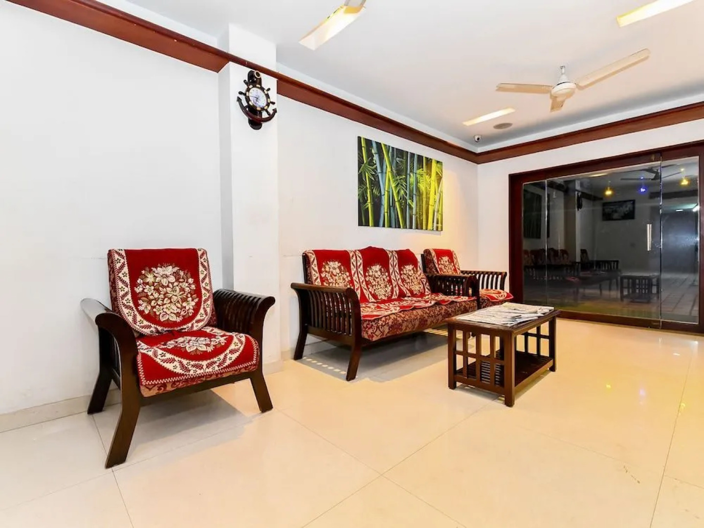 OYO 28129 Hotel Mjm International