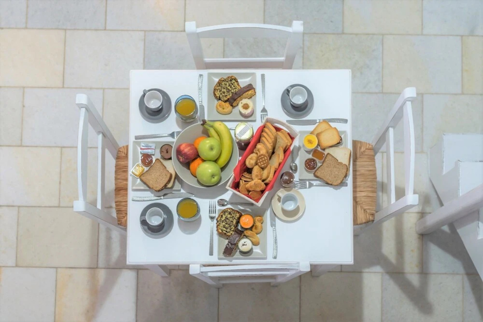 Thymianos Apartments