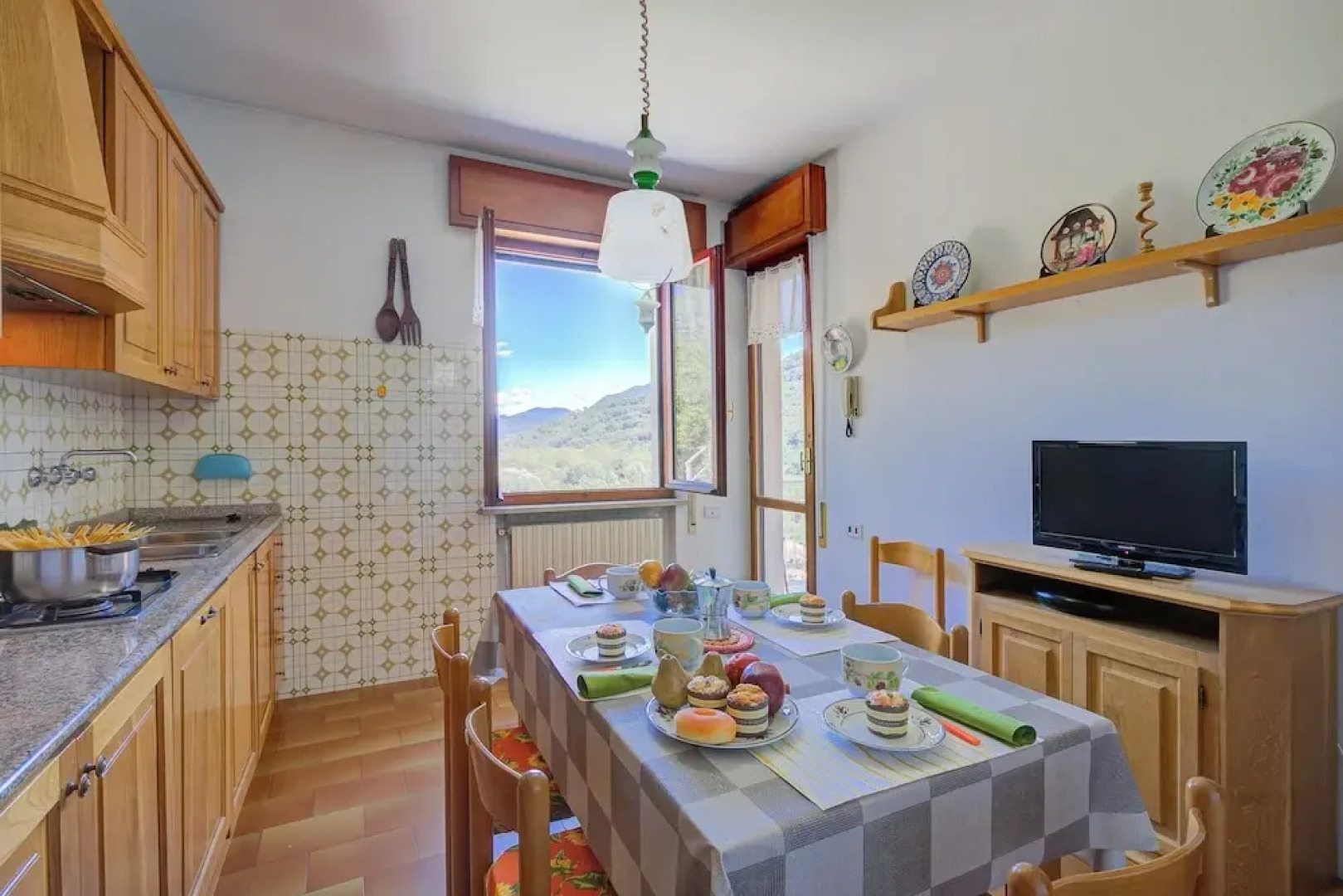 A Due Passi Dal Bosco