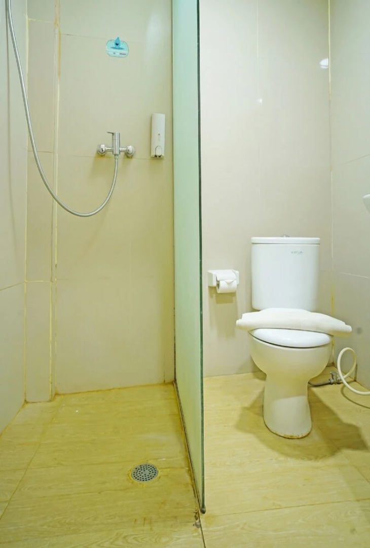 Collection O 91373 M Hotel