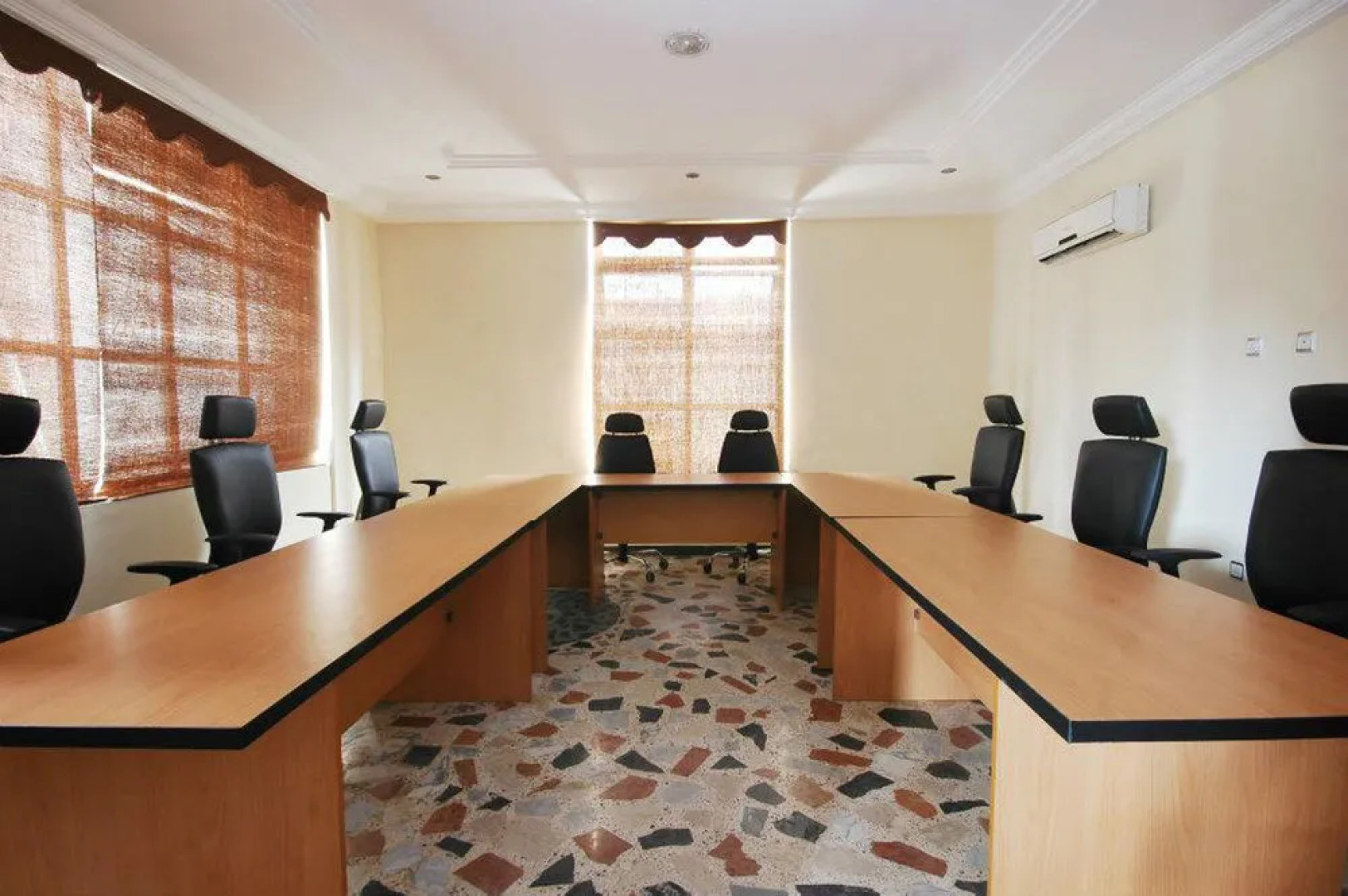 Planet One Hotel & Wellness