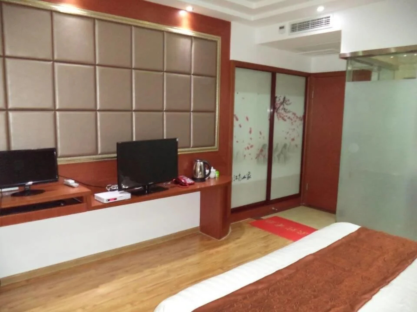 Jiuhuashan Xianyaju Hotel