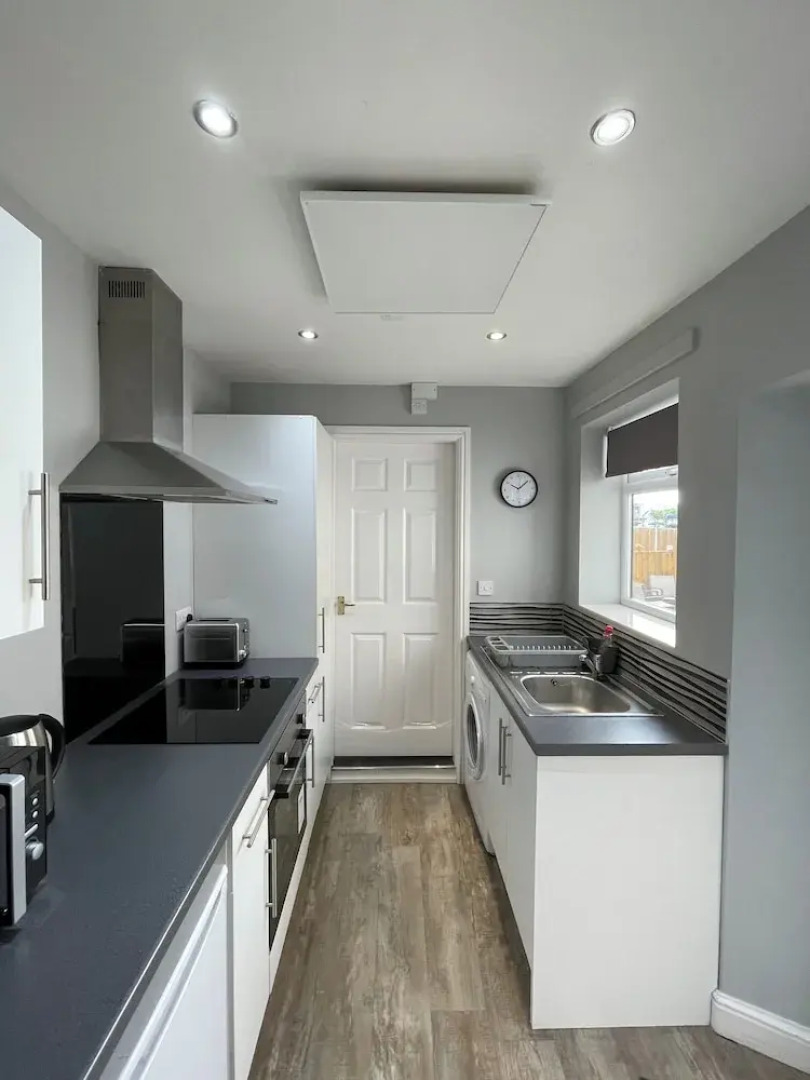 Cosy & Comfortable Apt with Parking