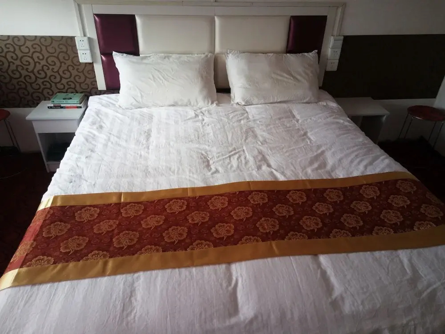 Zhi Shang Hua Ka Holiday Hotel