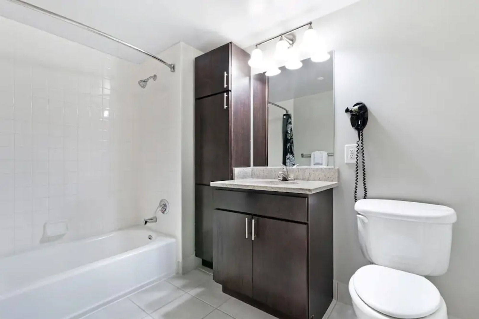 Global Luxury Suites in White Plains