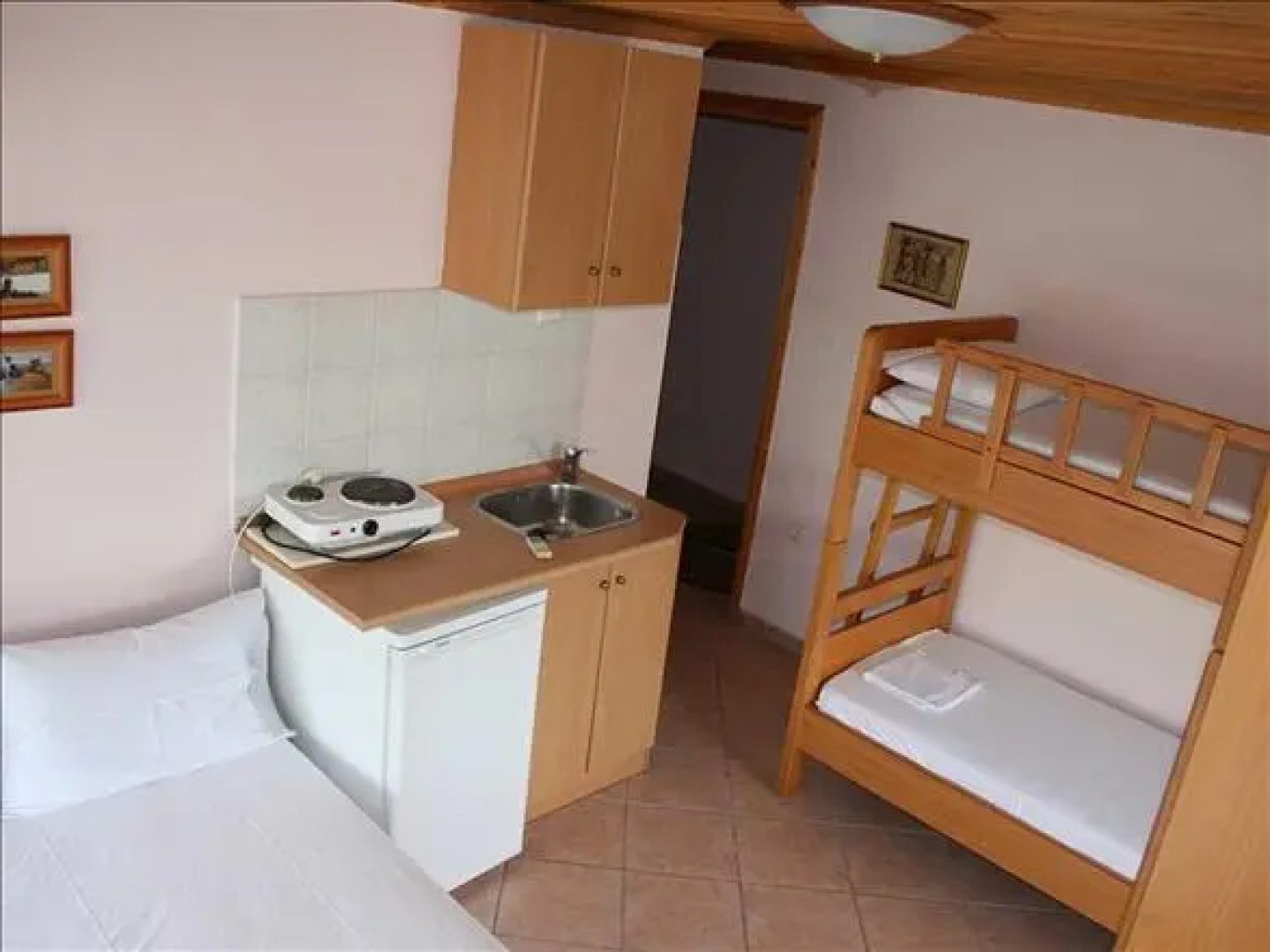 Anastasia Apartments