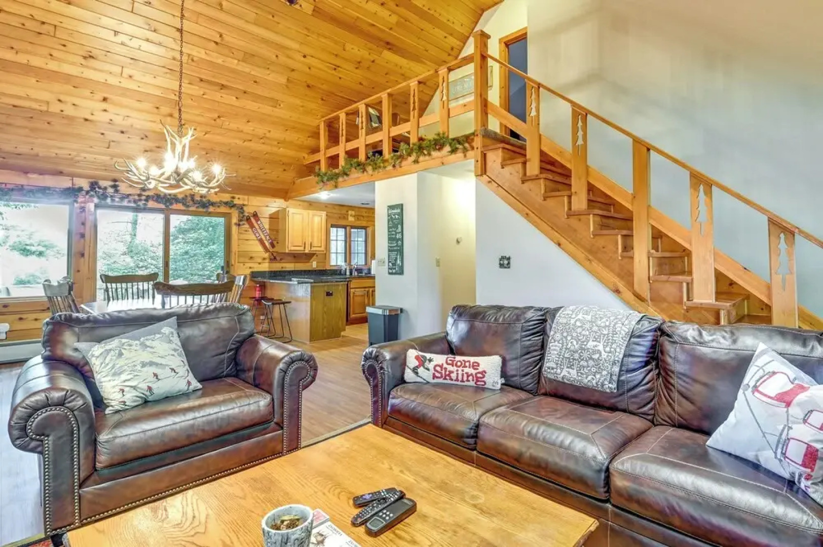 Gore Mountain Cabin: Game Room & Fire Pit