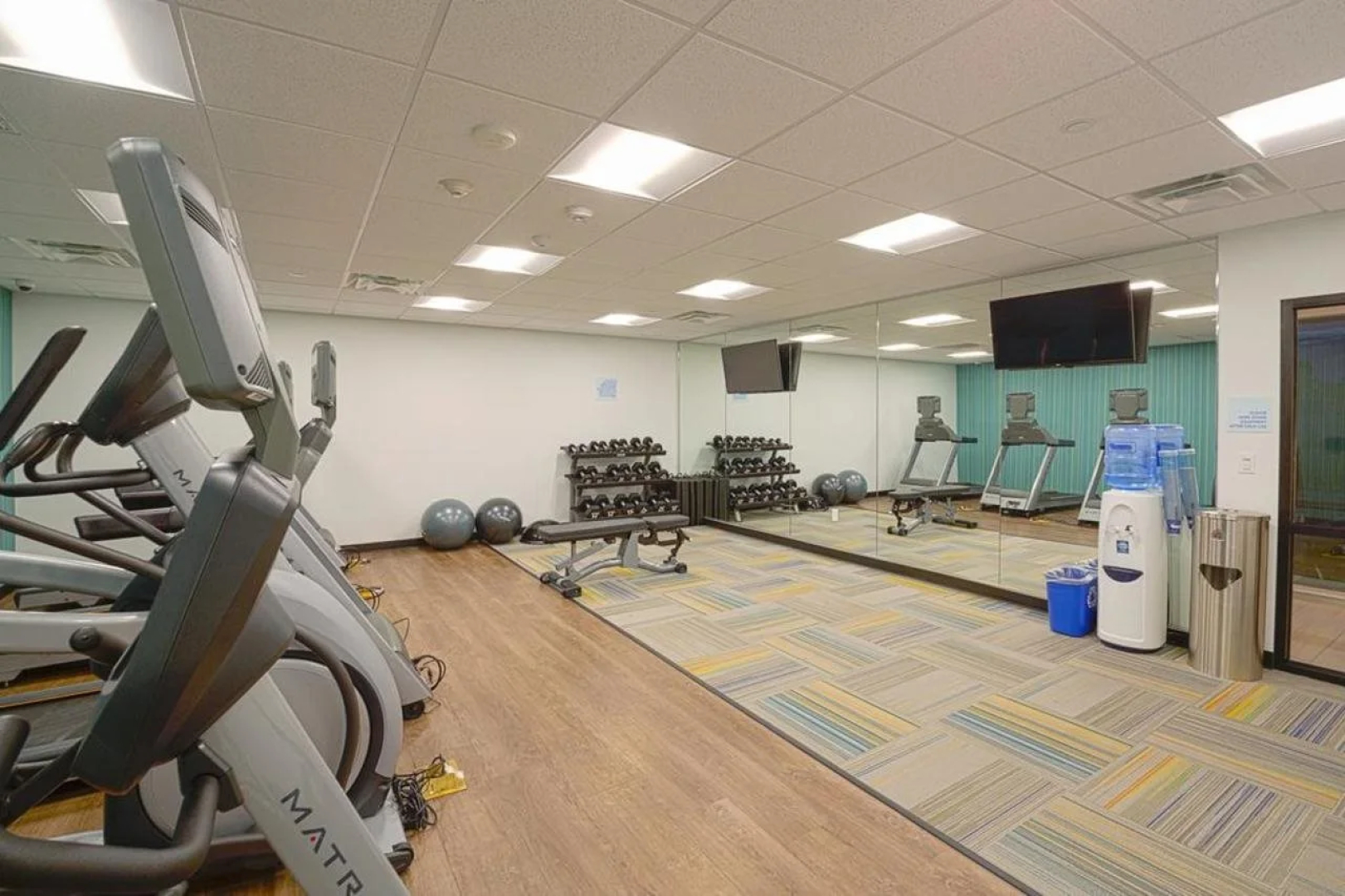 Holiday Inn Express & Suites Wentzville St Louis West by IHG