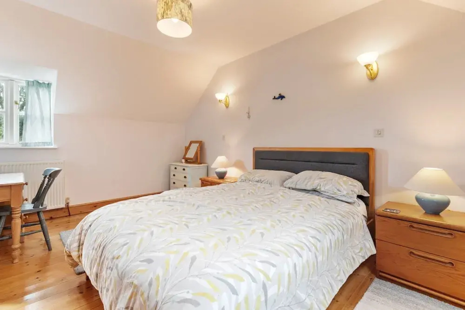 Two Hoots - Peaceful Cottage Rural Views