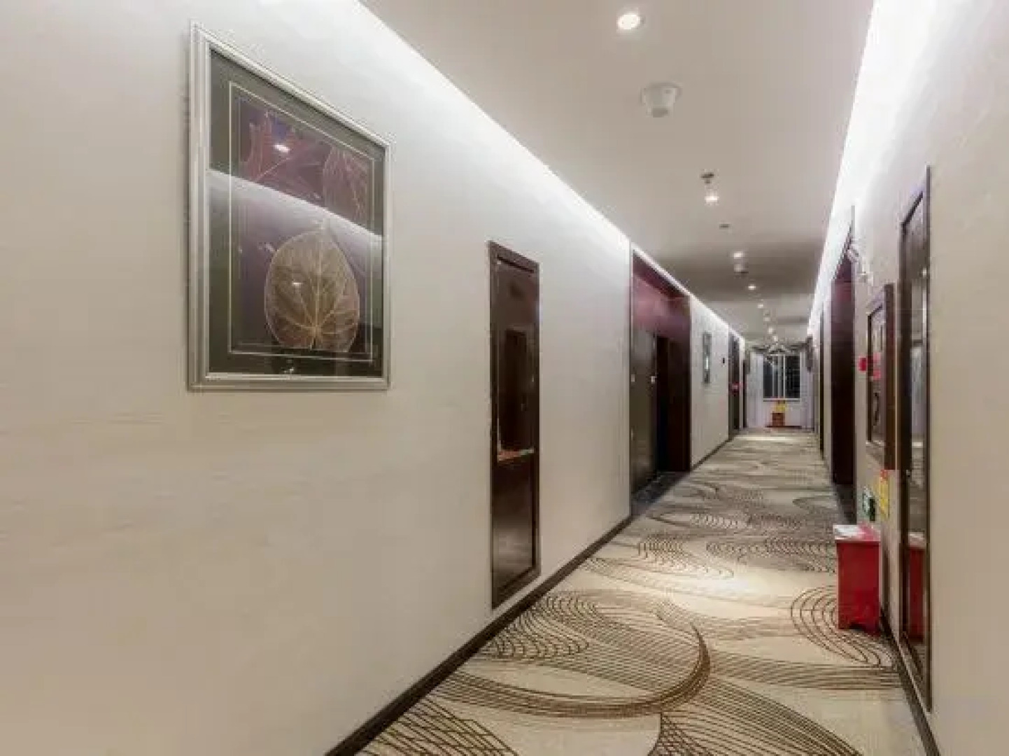 LinCang Jiayi Jinhui Hotel (Municipal People's Government Branch)