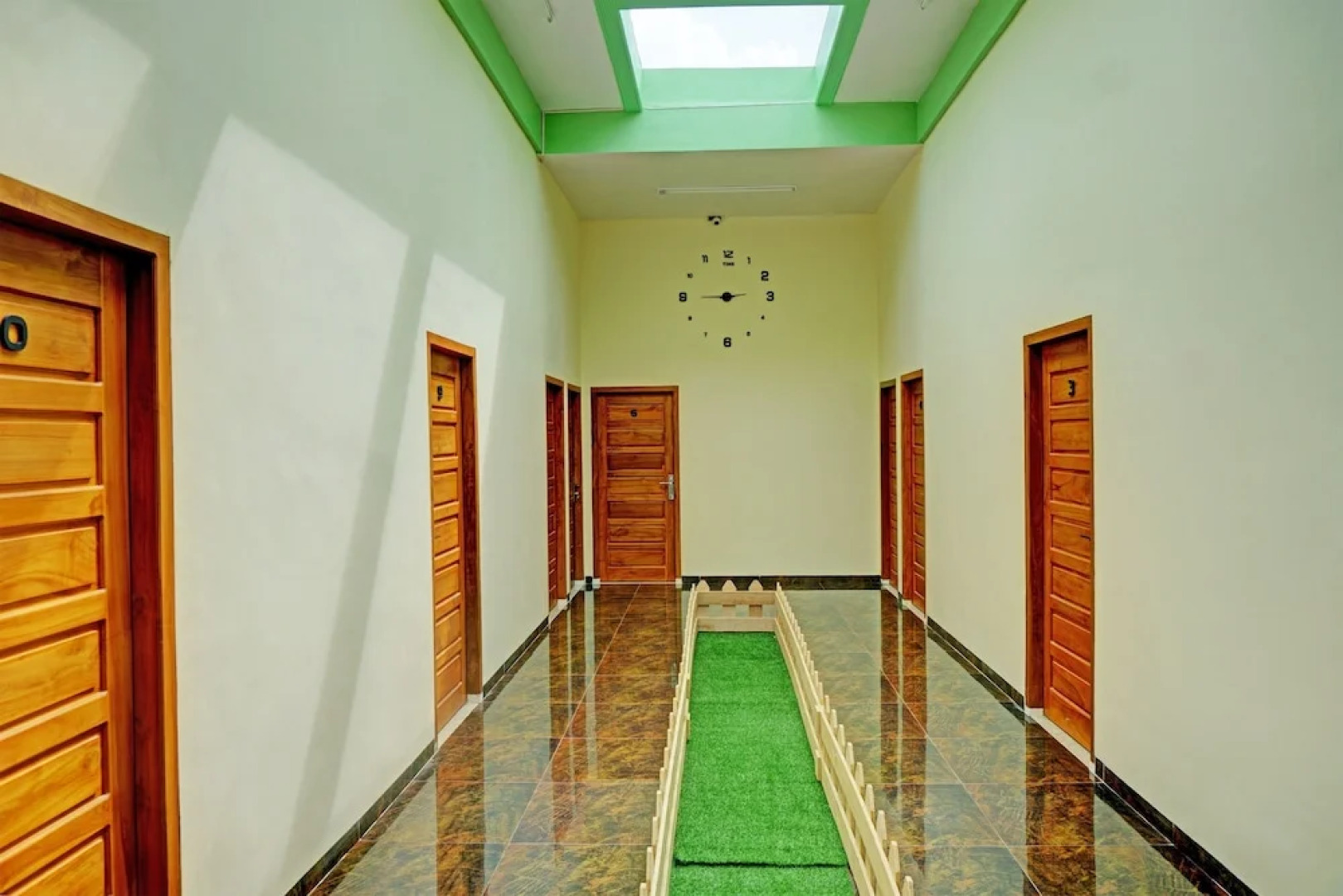 OYO 92293  Pahala Syariah Residence