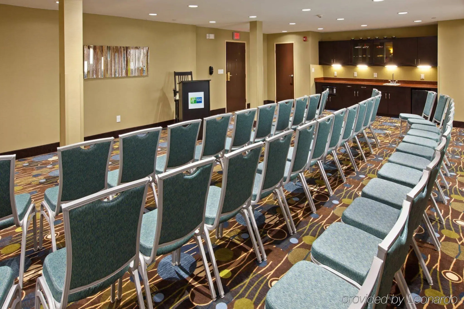 Holiday Inn Express Bowling Green by IHG