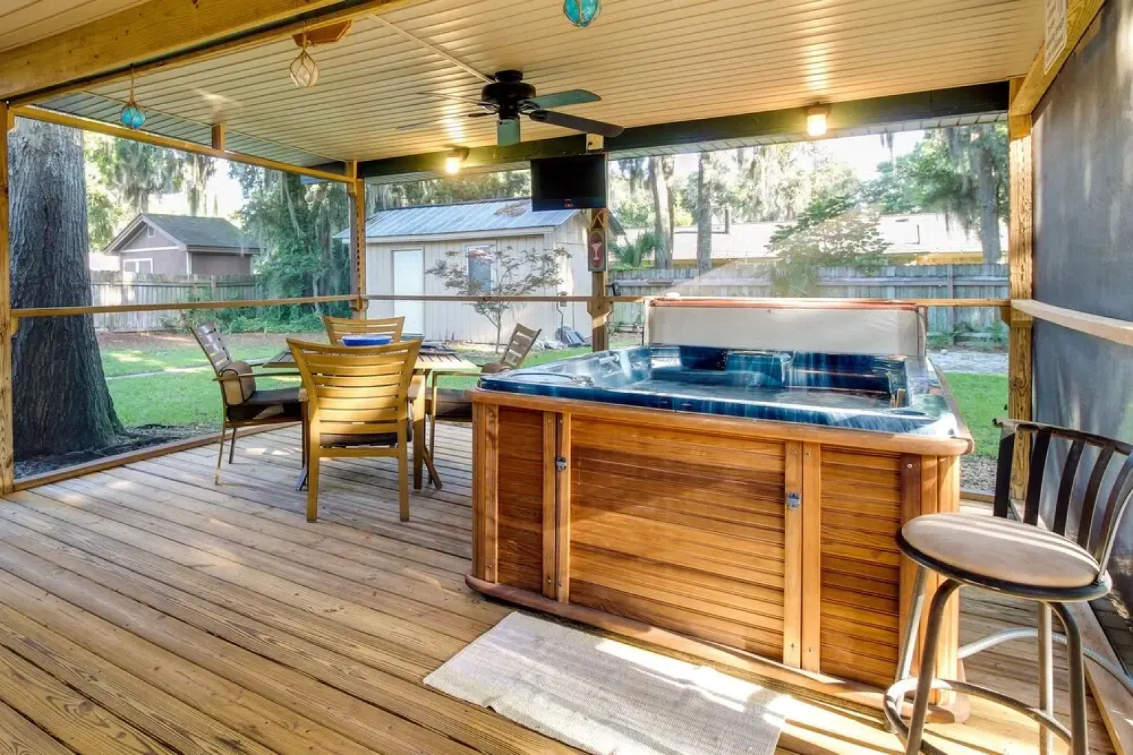 Sunny Savannah Home w/ Hot Tub ~ 10 Mi to Downtown