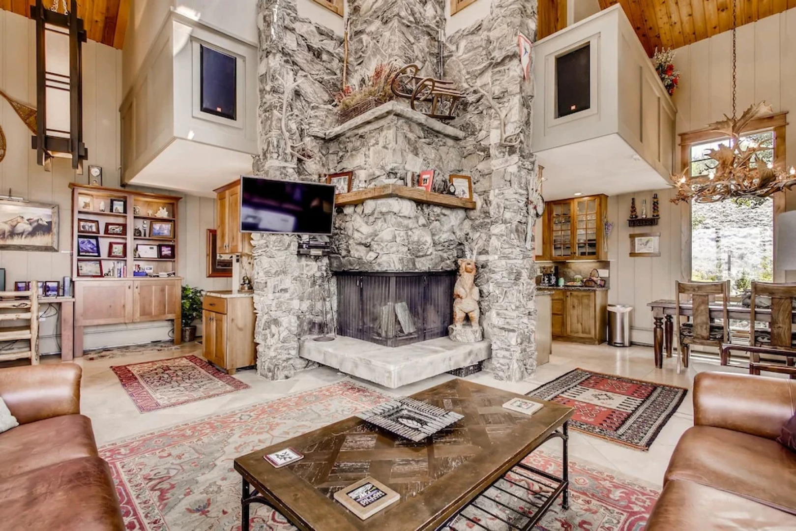 611 Oro Grande Street House 6 Bedrooms 4.5 Bathrooms Home