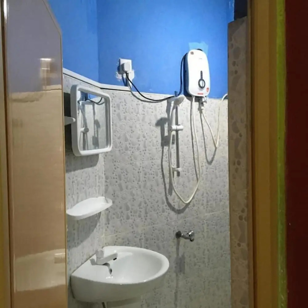 Adisham Village Home