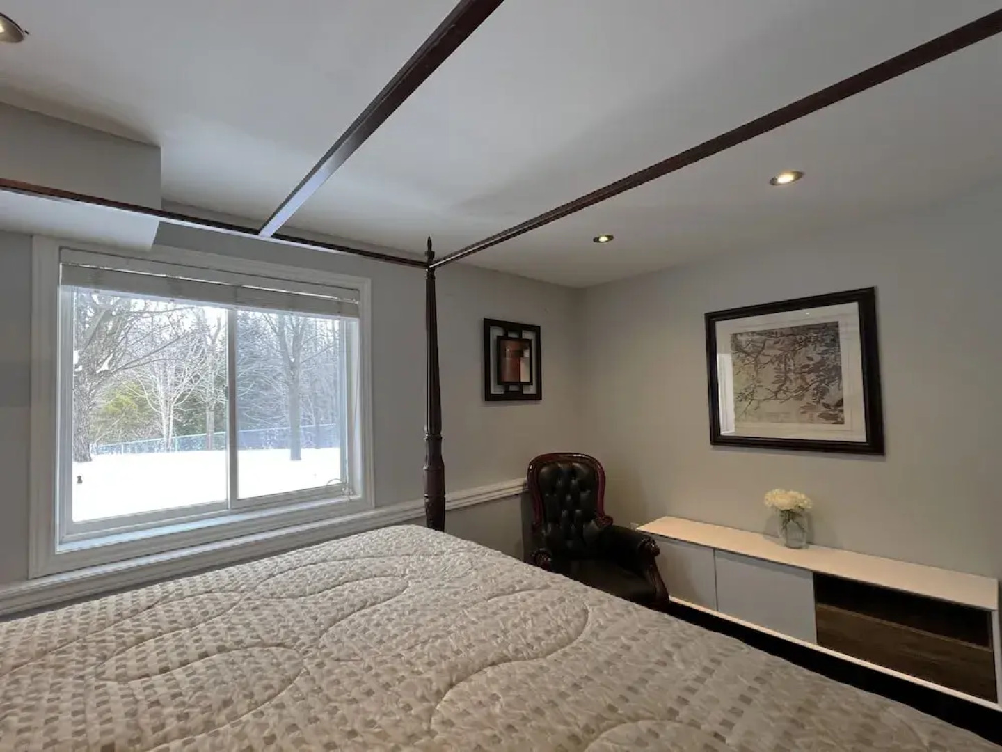 Vacation home beside the trails and Park