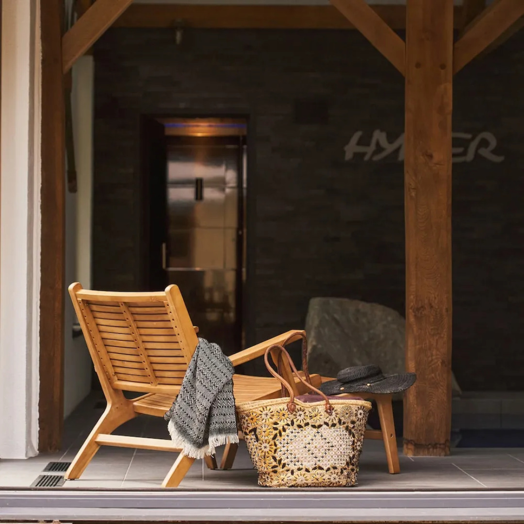 Swallows End in Lower Ashton