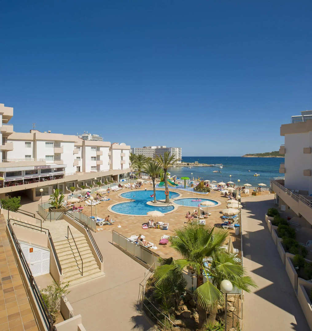 Playa Bella Beach Apartments