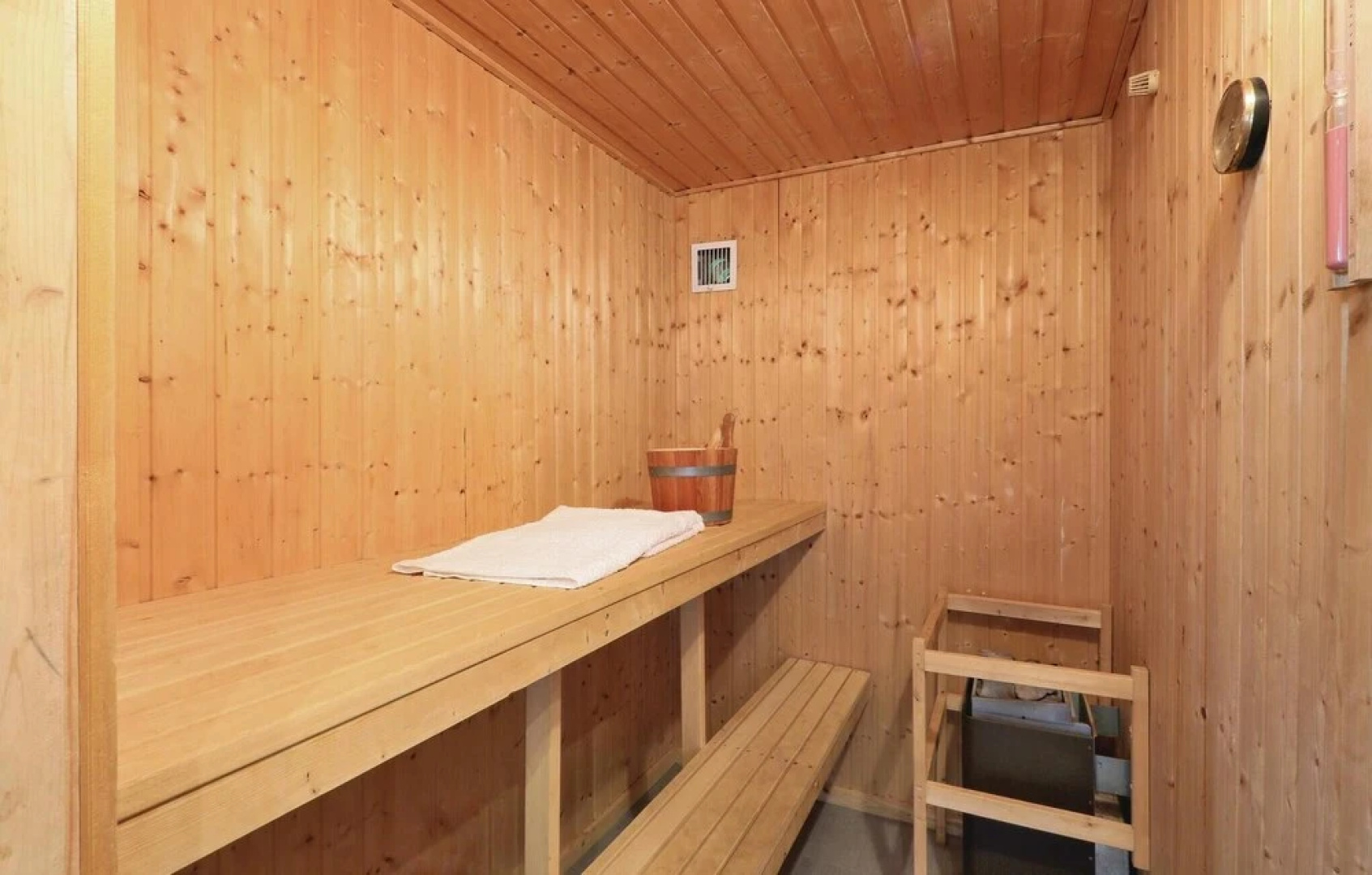 Nice Home in Rechlin With 3 Bedrooms, Sauna and Wifi