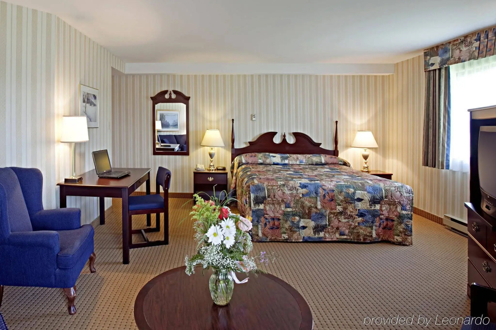 Quality Hotel & Suites