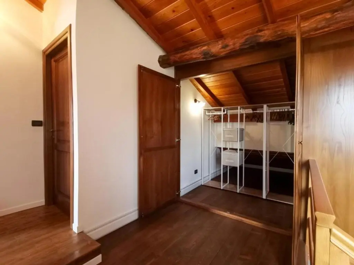 ALTIDO Great Flat with Terrace and Amazing Hills View