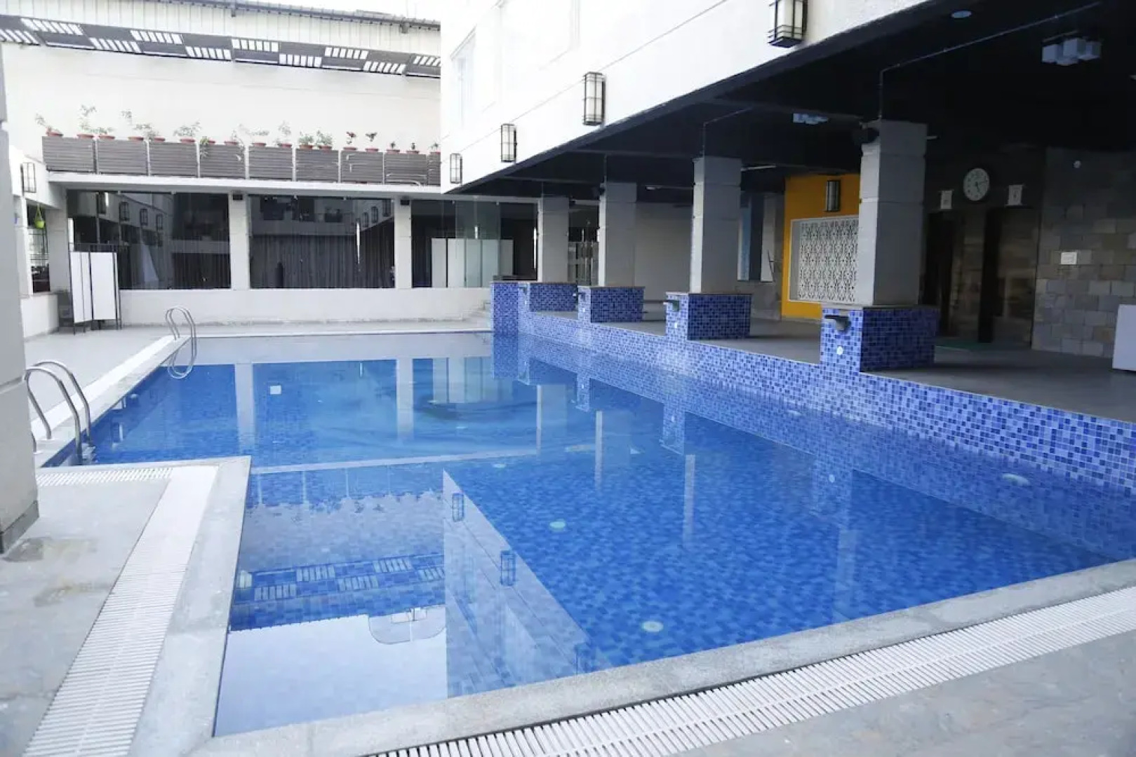 Silver Estate Resort