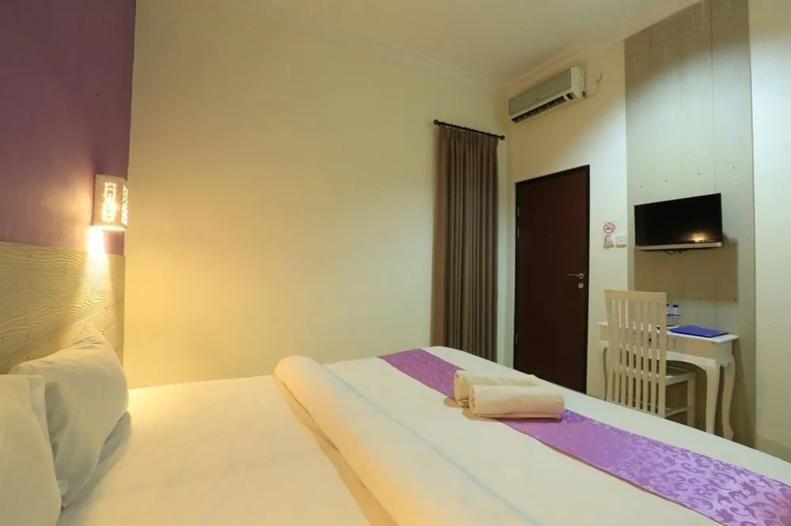 RedDoorz @ Glogor Carik