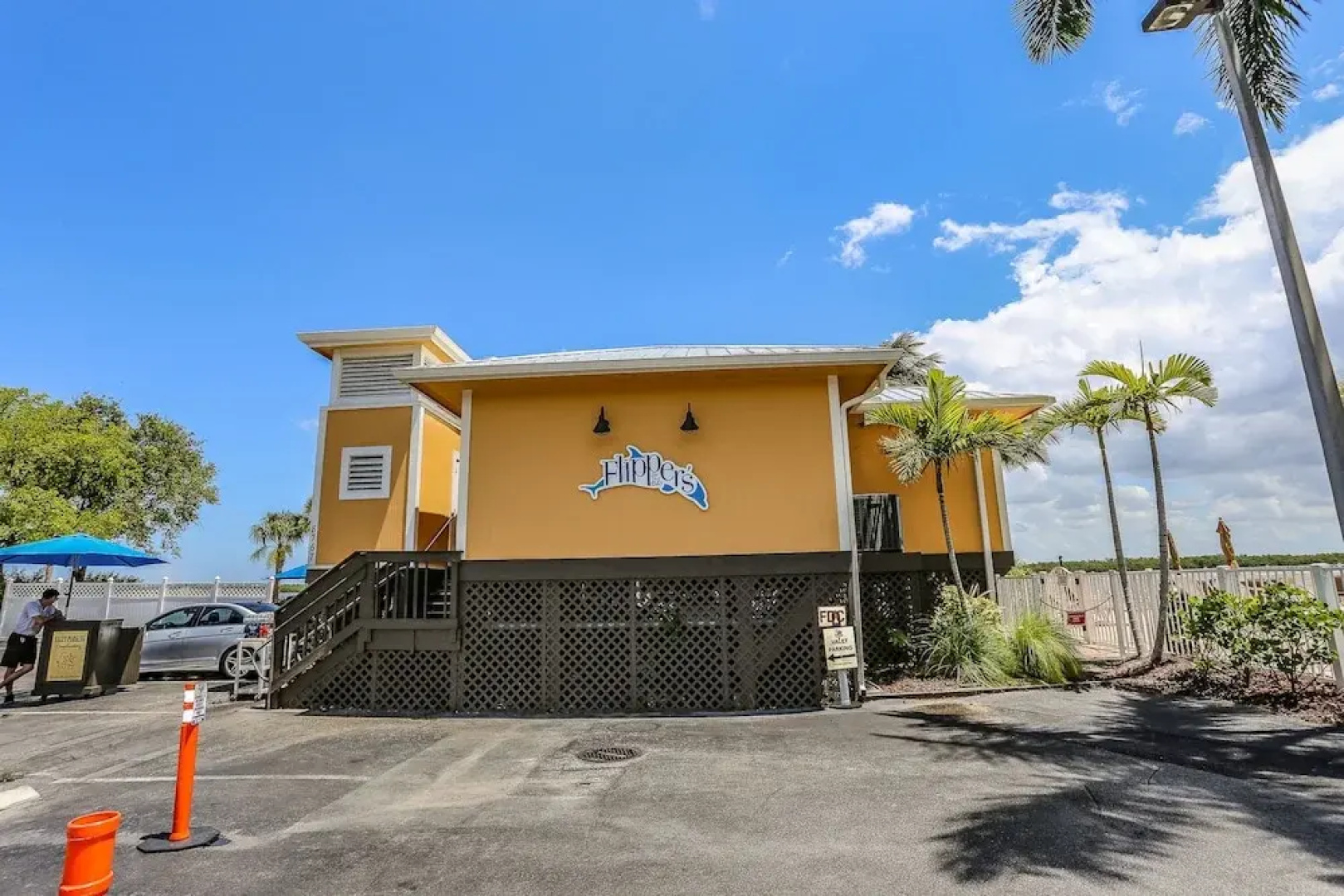 Lovers Key Resort 907