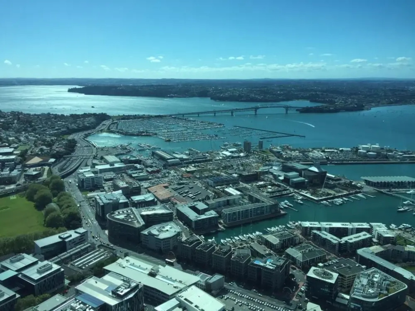 Cozy & Contemporary Apartment