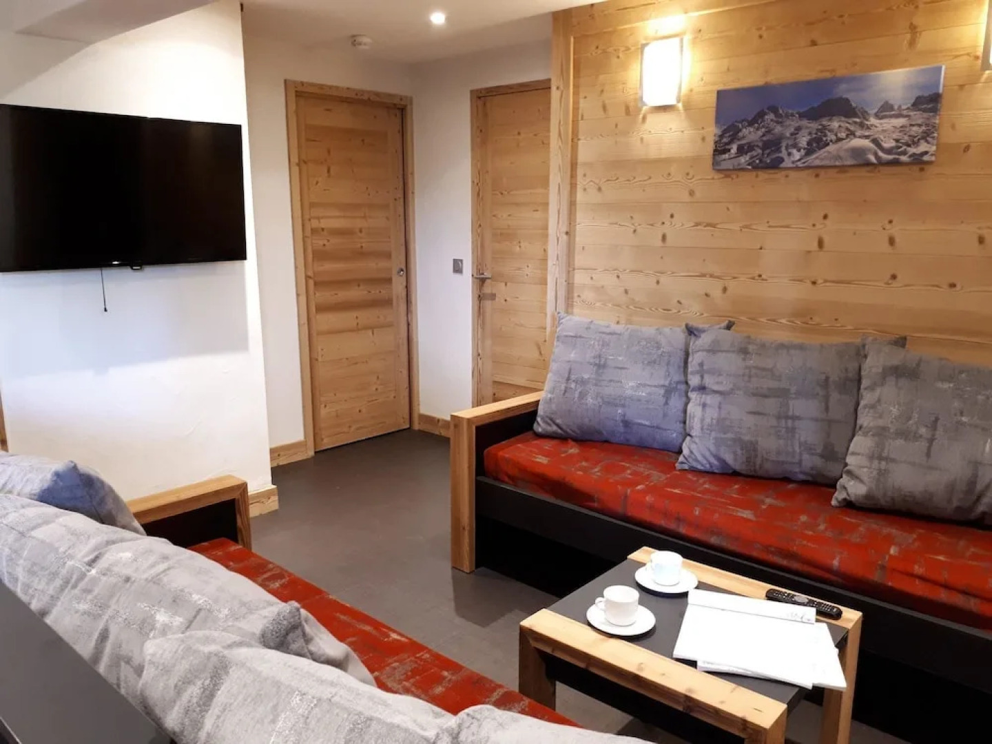 Residence LES Coches Apartment in a Family Resort at the Bottom of the Slopes Bac312